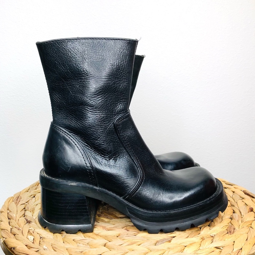Steve Madden vintage 90’s Hott black leather CHUNKY platform combat boots sz 6.5 - Picture 1 of 7